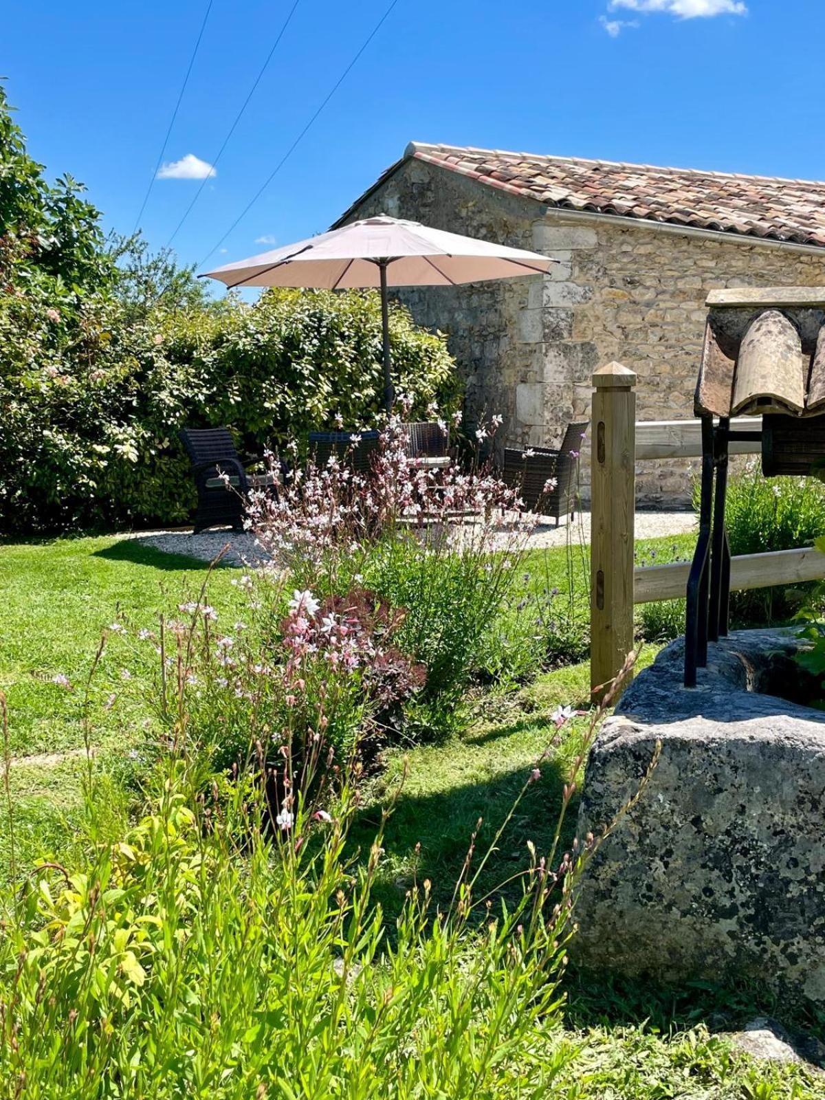 Girauderies Chambres D'Hotes/B+B Floirac  Exterior photo